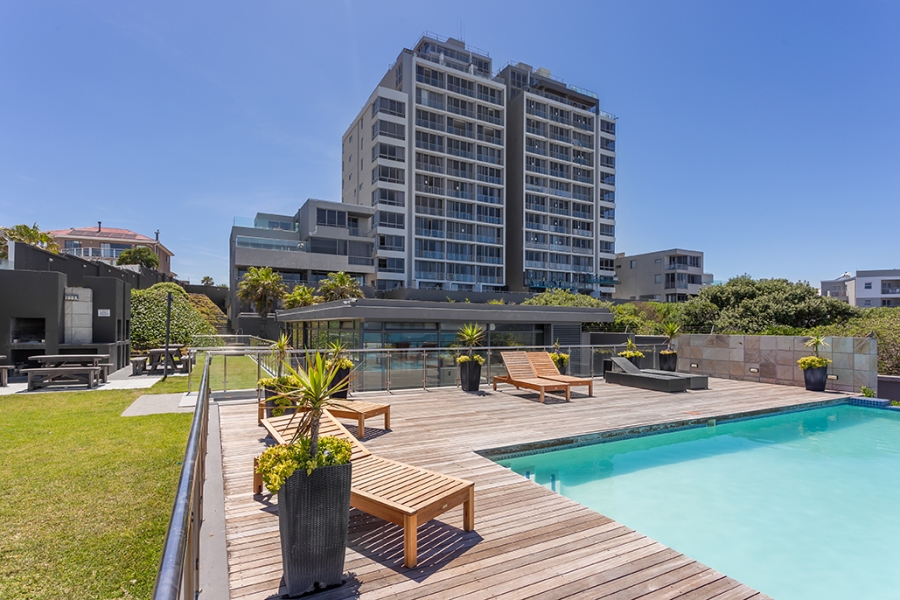 2 Bedroom Property for Sale in Bloubergrant Western Cape
